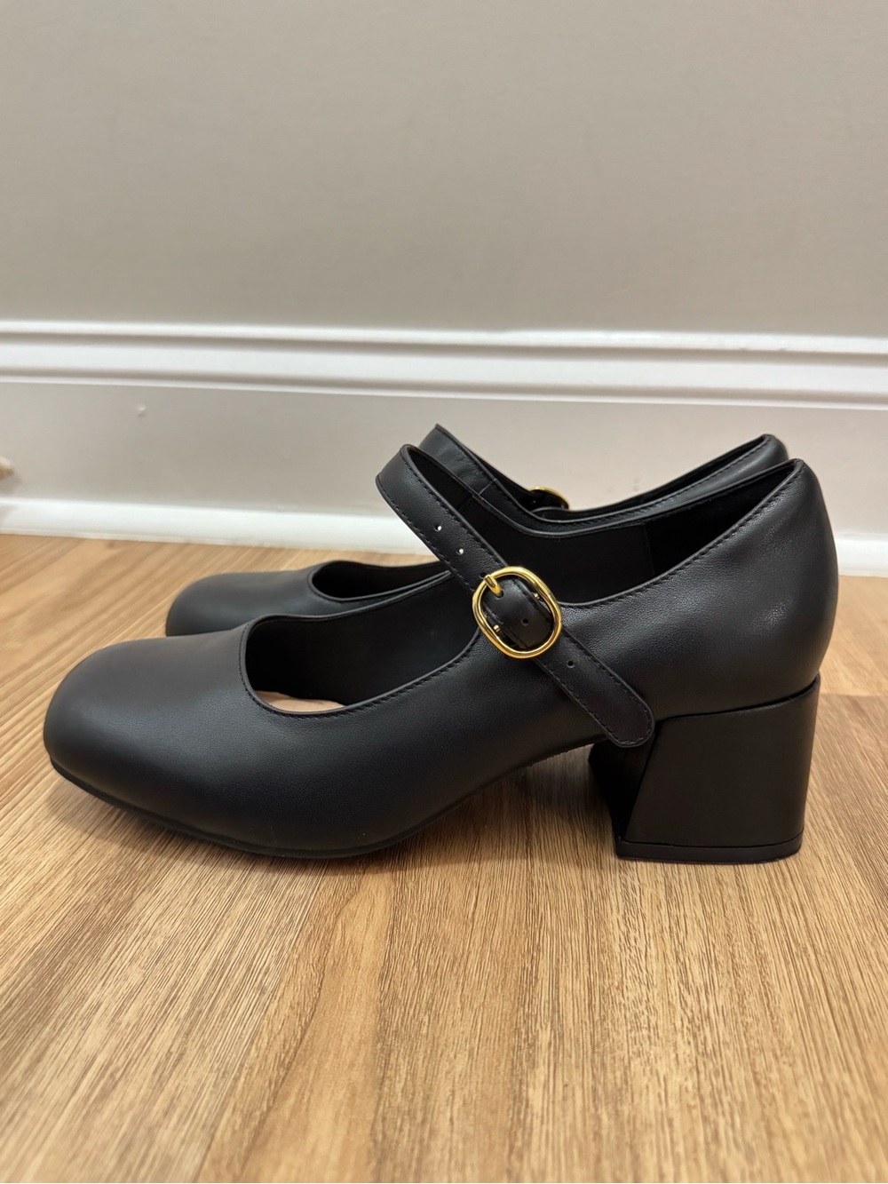 Classic Black Mary Jane Block Heel Shoes Women's Size 8.5WW Black Leather